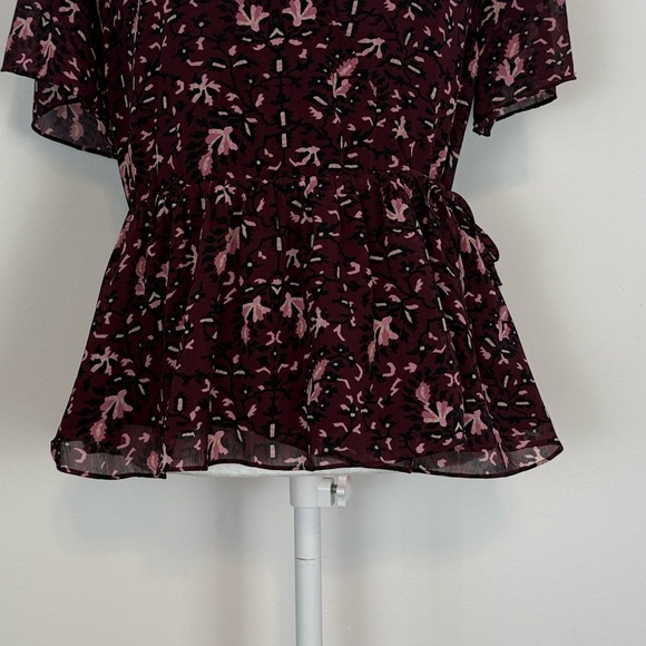 Madewell Georgette Flutter-Sleeve Peplum Top in
Rich Paisley. Size Small. - Picture 4 of 15